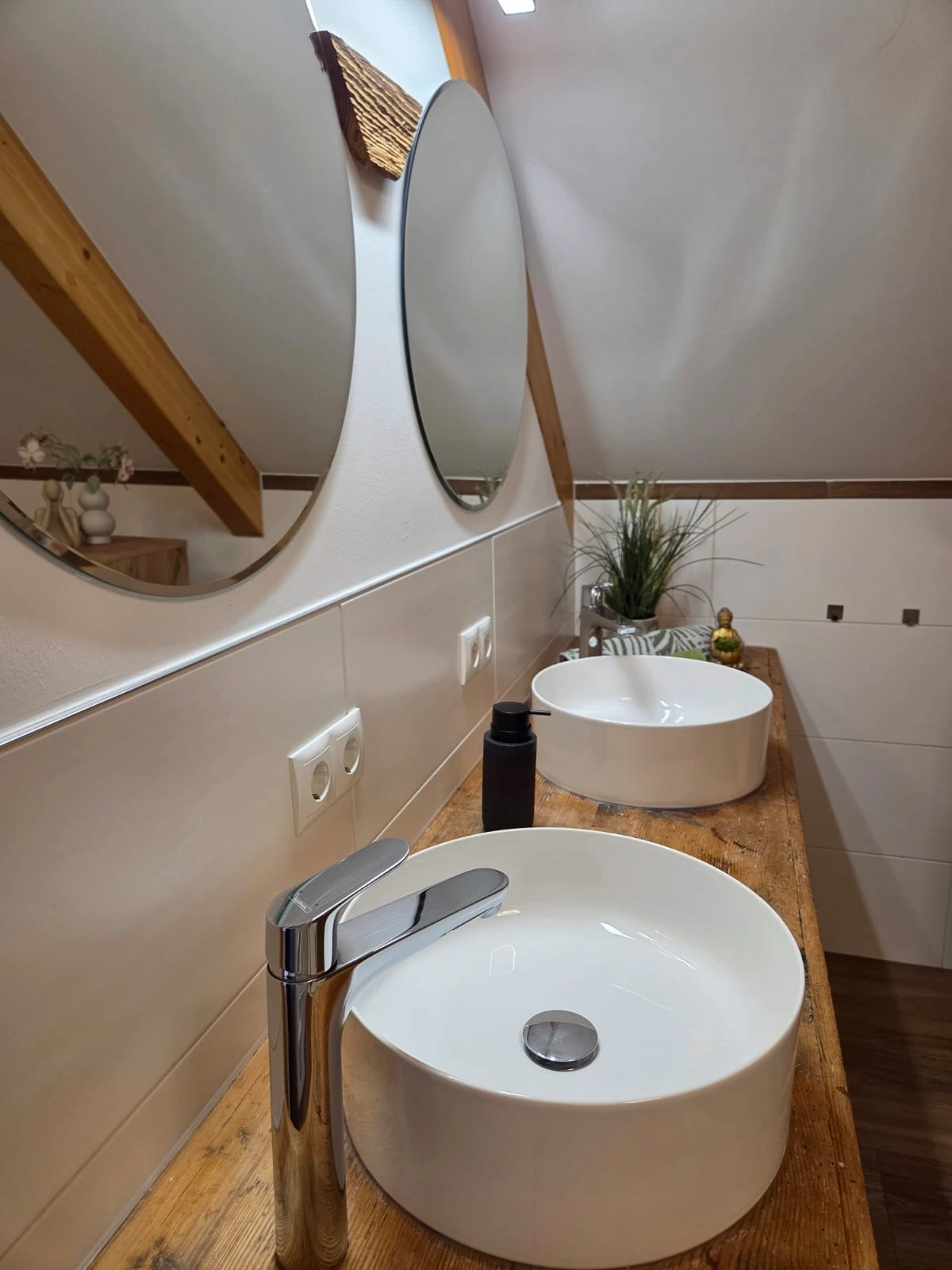 Doppelwaschbecken – Chalet Bergblick